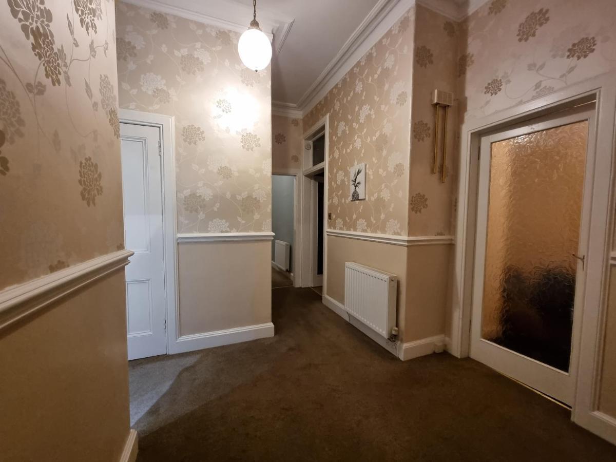 Bright 3 Bedroom Edinburgh City Apt Bagian luar foto